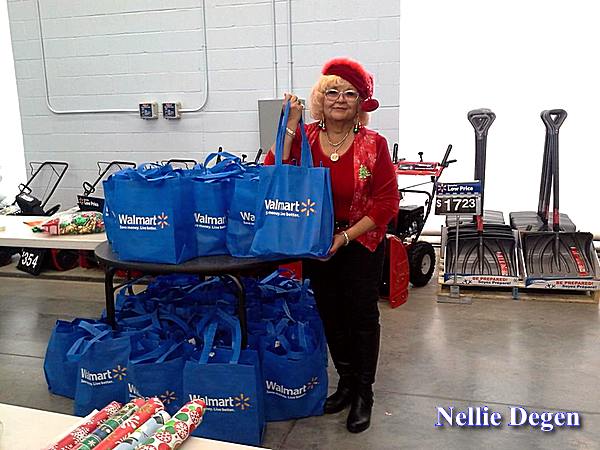 Annual Jamestown Cops & Kids program Dec 13, 2015  - photos by Nellie Degen for CSiNewsNow